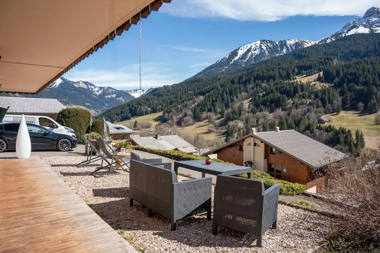 Au Chalet Le Pery, Vue Sur Le Mont De Grange Abondance France